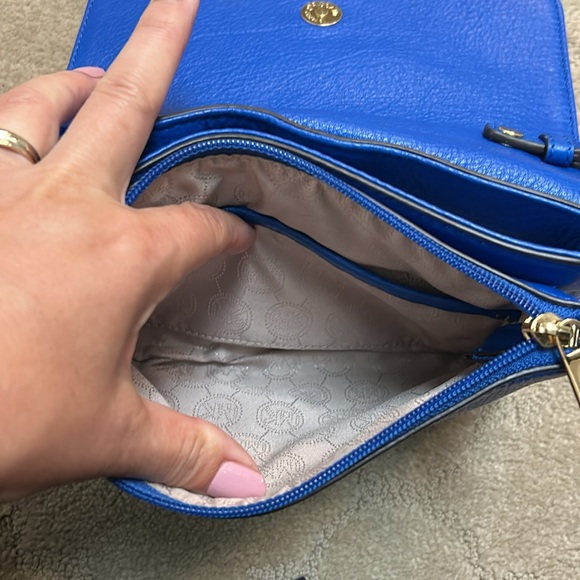 Michael Kors Bedford Pebbled Leather Chain Crossbody - Picture 10 of 16